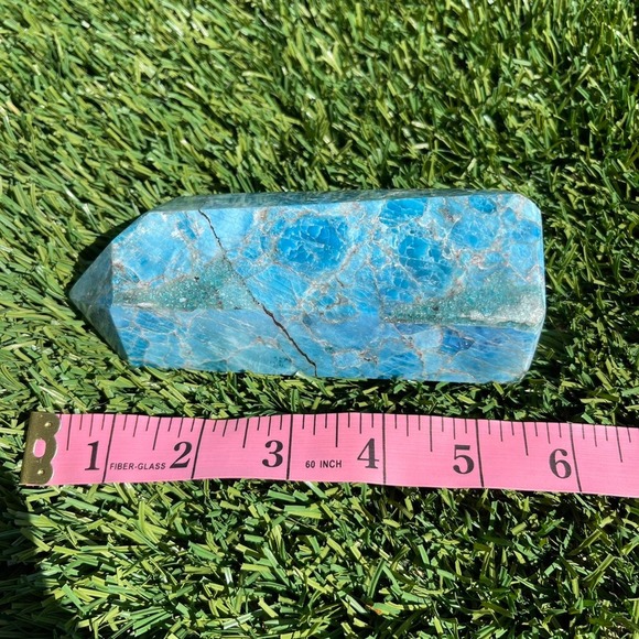 Blue Apatite Tower - Picture 12 of 12